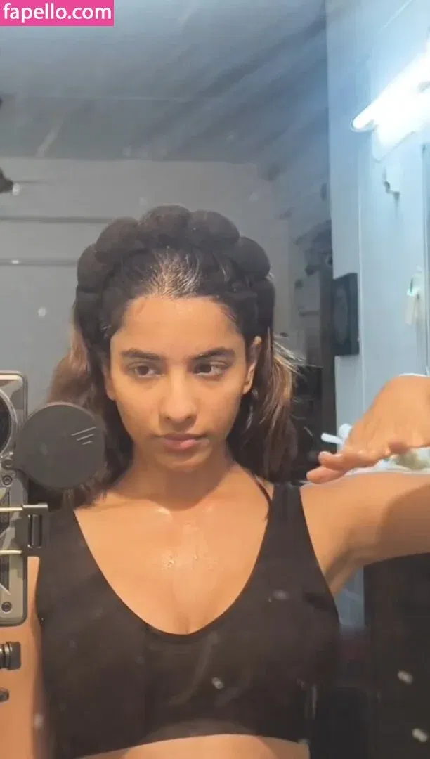 Aurora Sinclair Onlyfans Photo Gallery 