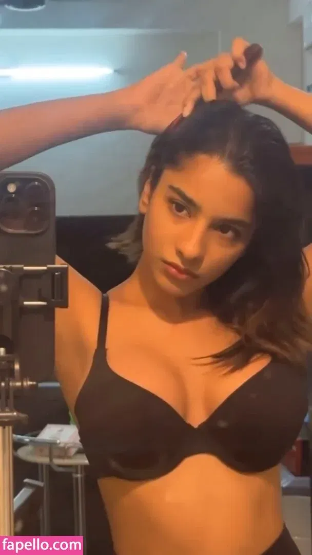 Aurora Sinclair Onlyfans Photo Gallery 