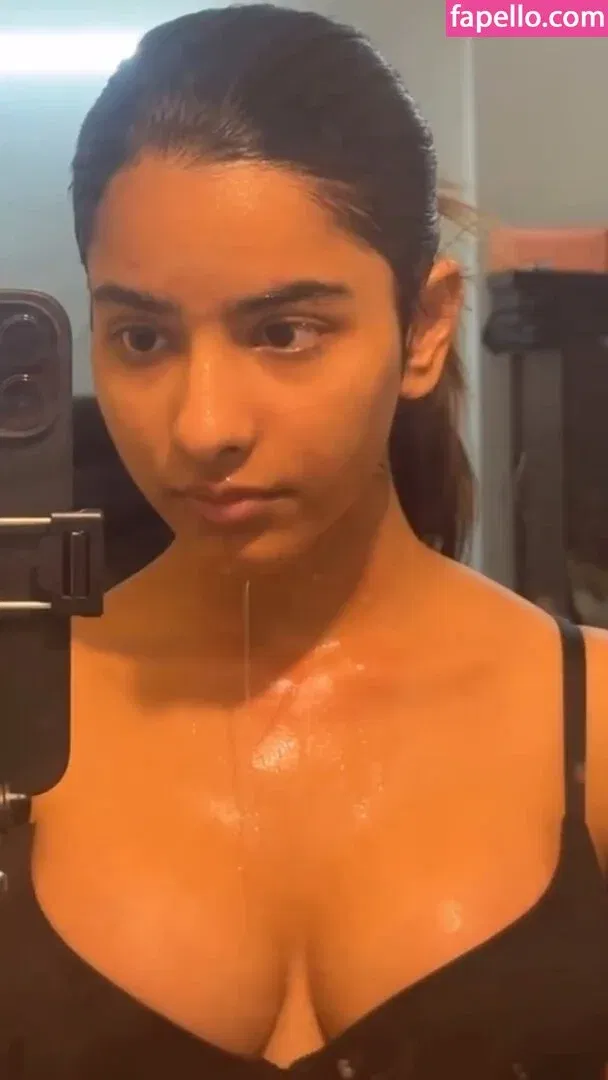 Aurora Sinclair Onlyfans Photo Gallery 