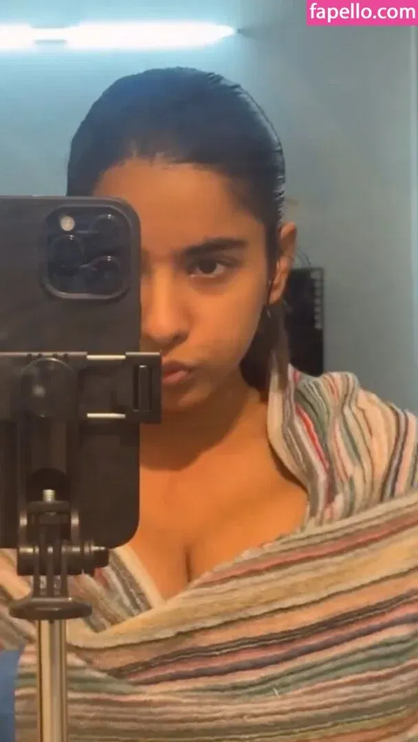 Aurora Sinclair Onlyfans Photo Gallery 