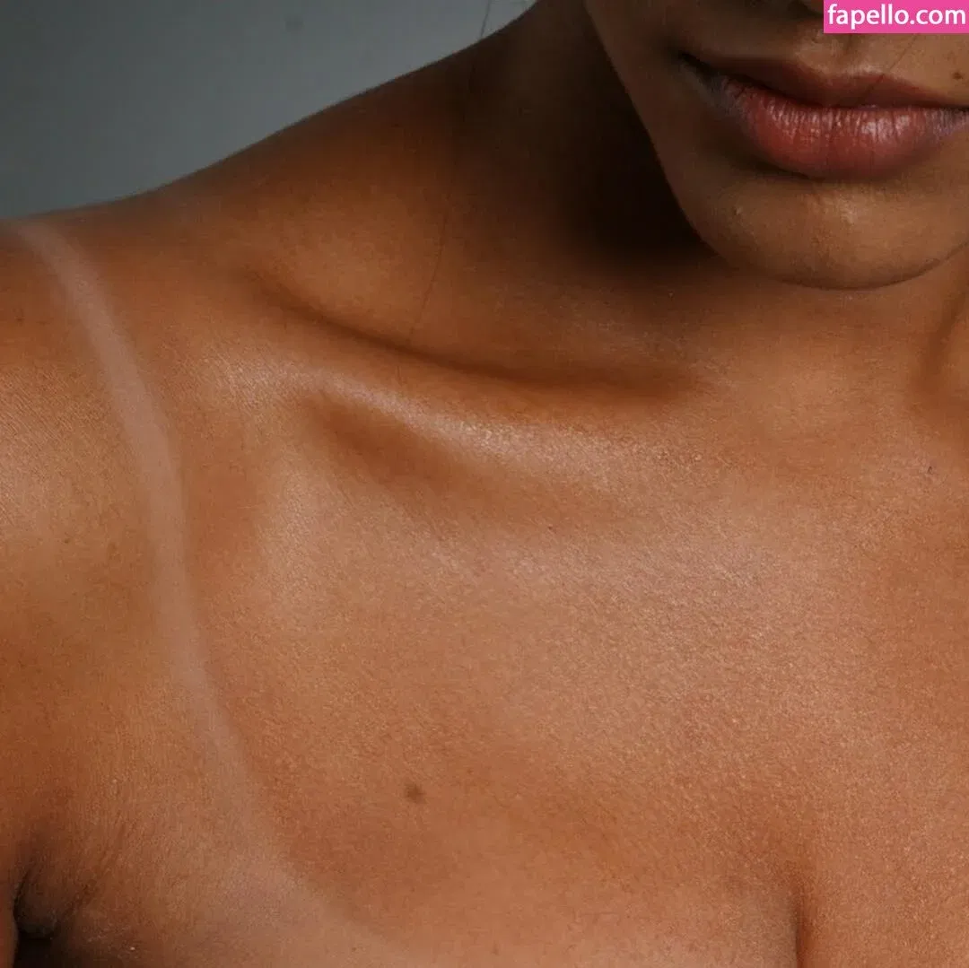 Aurora Sinclair Onlyfans Photo Gallery 