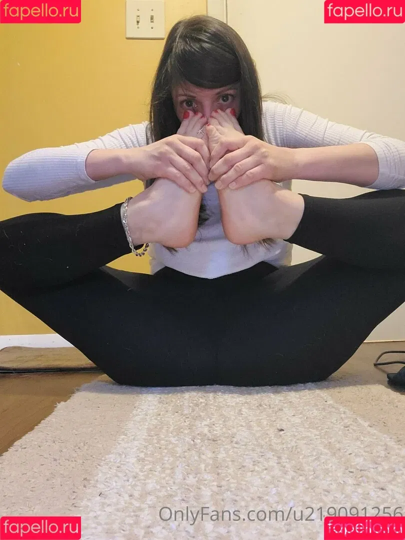 one.lonely.foot Onlyfans Photo Gallery 