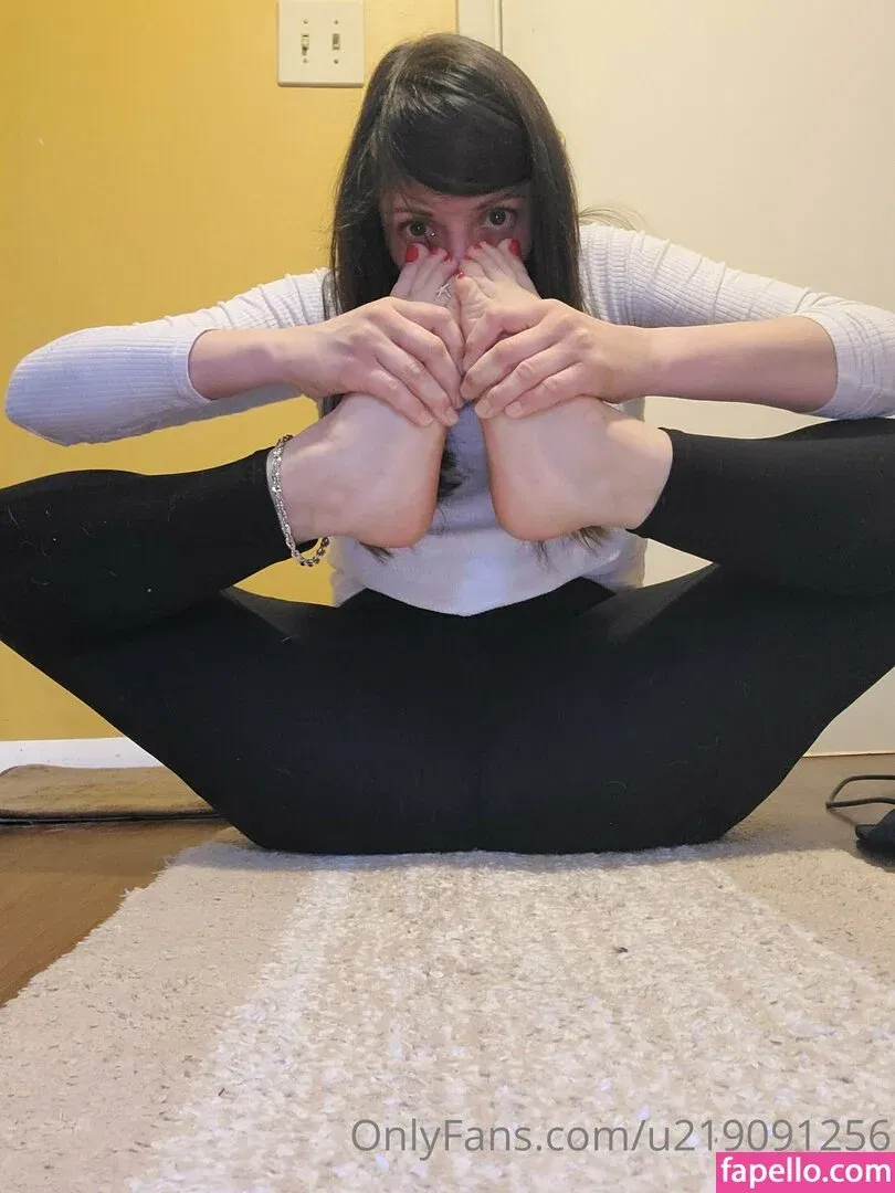 one.lonely.foot Onlyfans Photo Gallery 