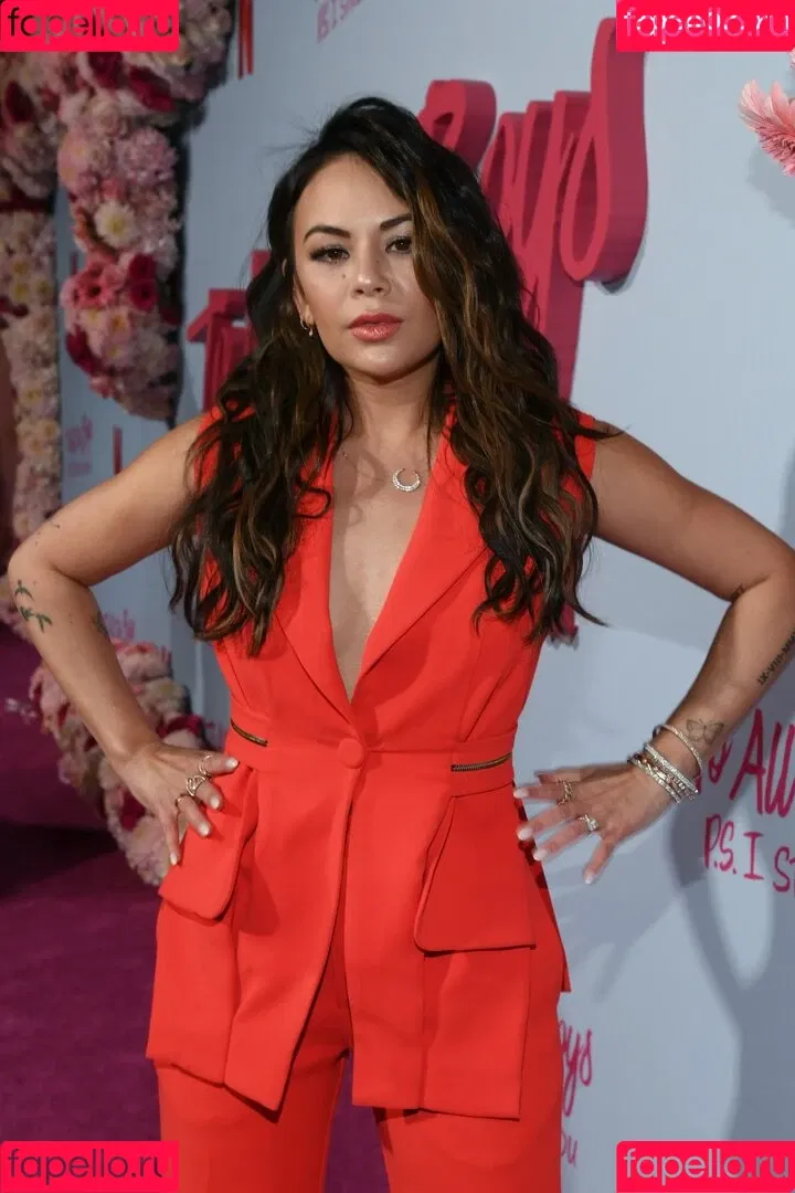 Janel Parrish Onlyfans Photo Gallery 