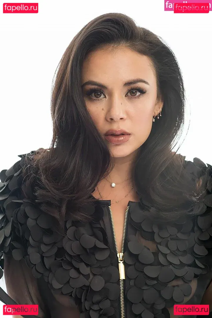 Janel Parrish Onlyfans Photo Gallery 