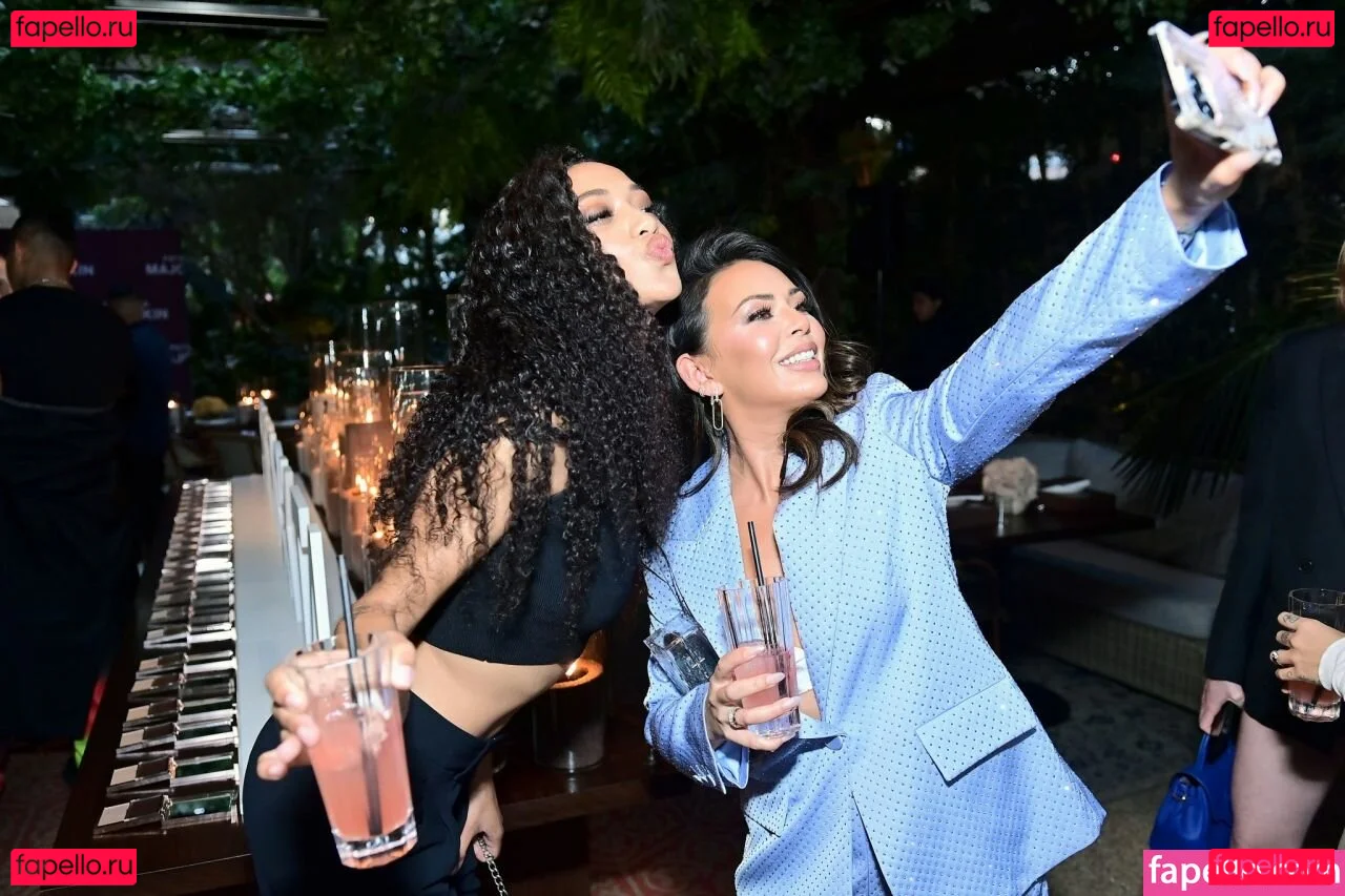 Janel Parrish Onlyfans Photo Gallery 