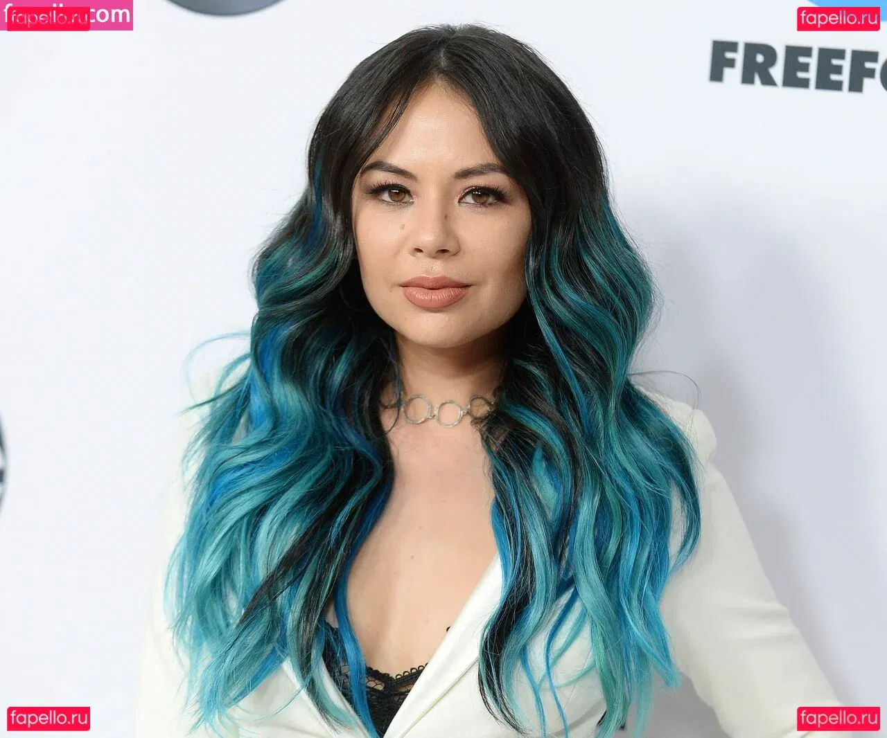 Janel Parrish Onlyfans Photo Gallery 