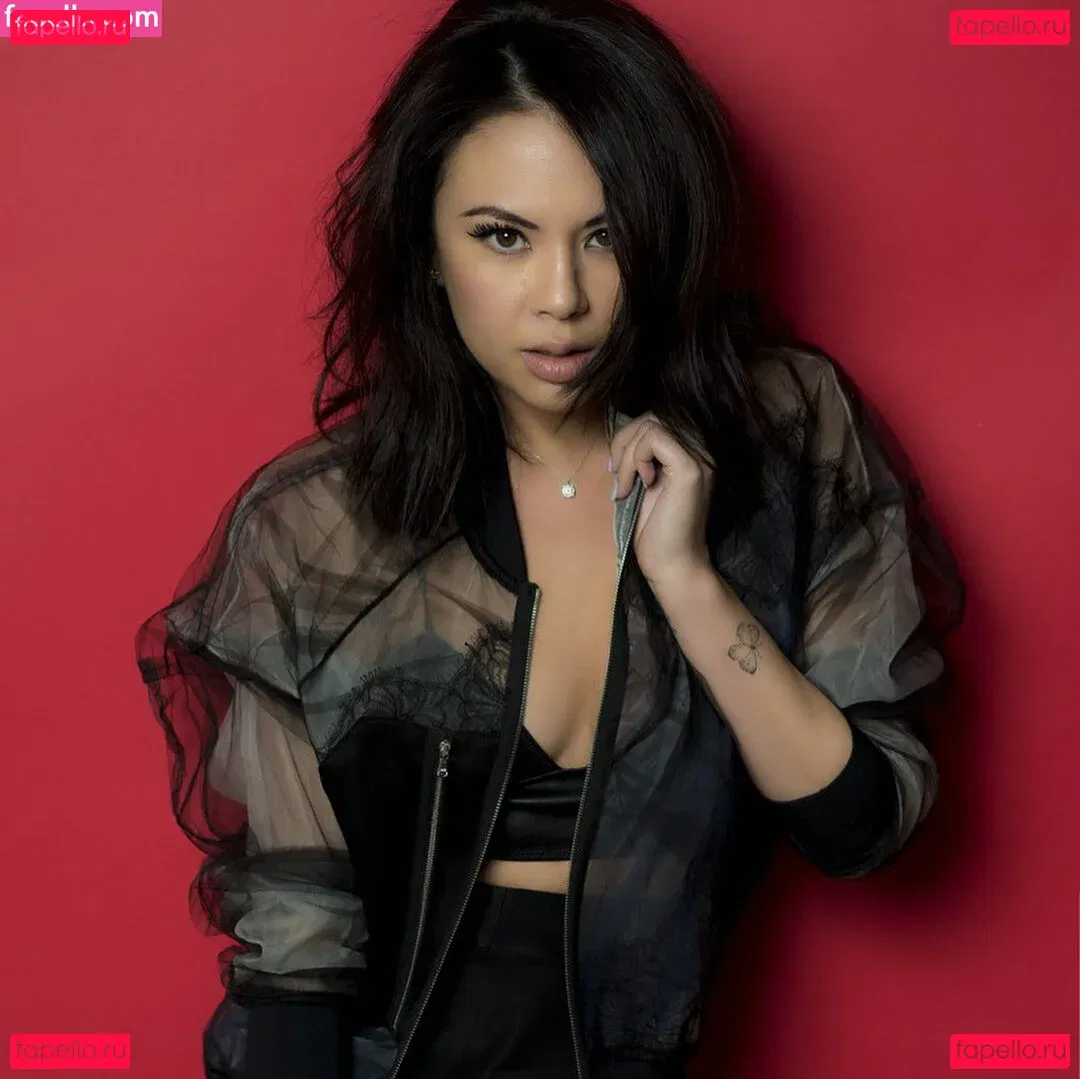 Janel Parrish Onlyfans Photo Gallery 