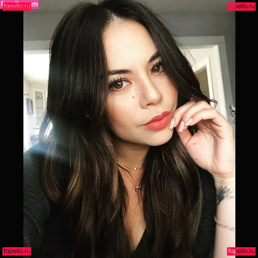 Janel Parrish Onlyfans Photo Gallery 