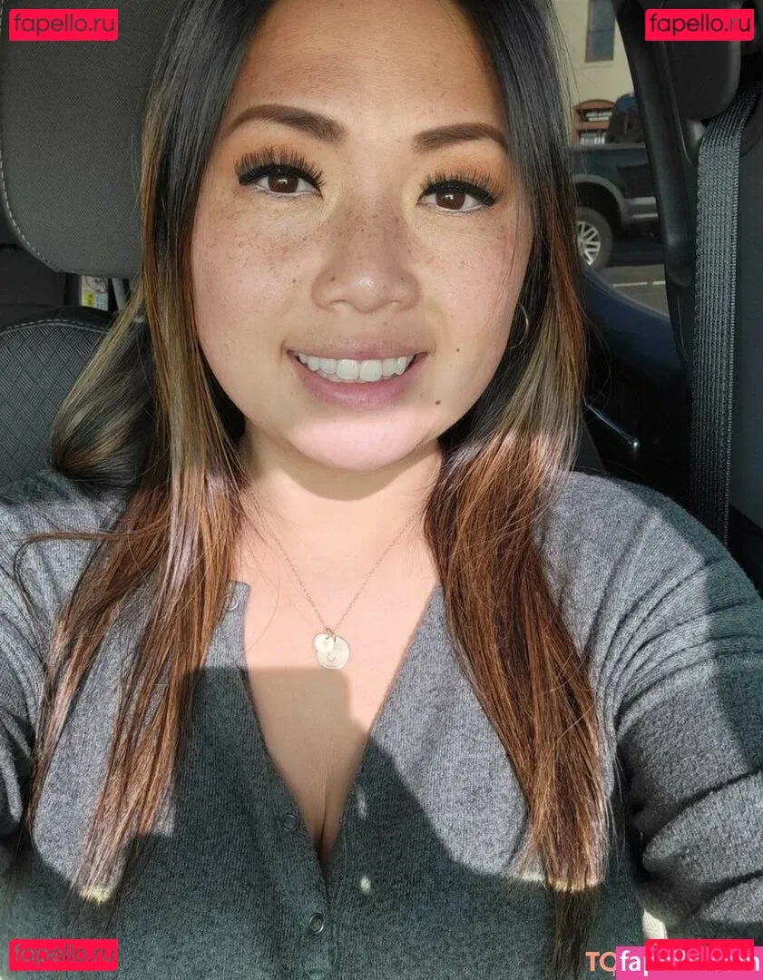 Miss Jee Yung Onlyfans Photo Gallery 