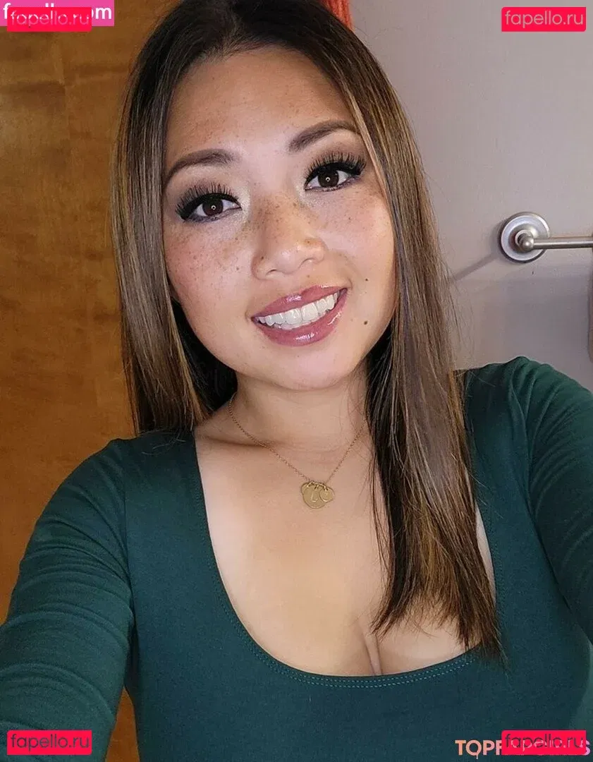 Miss Jee Yung Onlyfans Photo Gallery 