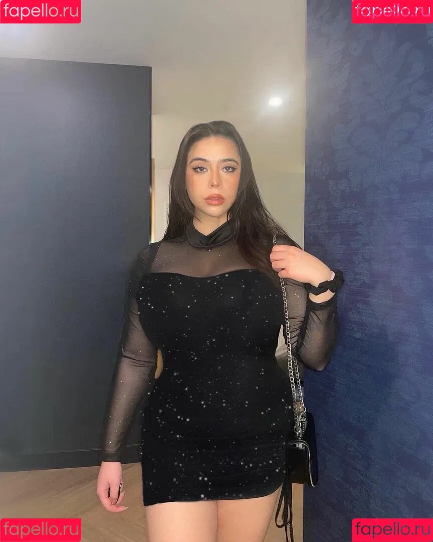 Reema Rochelle Onlyfans Photo Gallery 