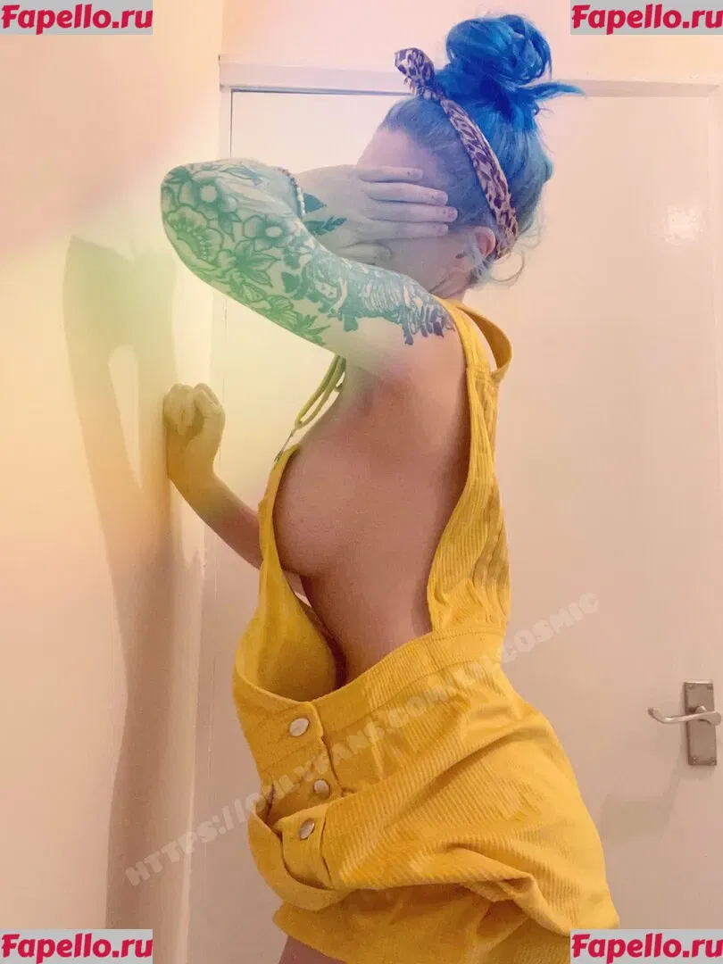 LilC0smic Onlyfans Photo Gallery 