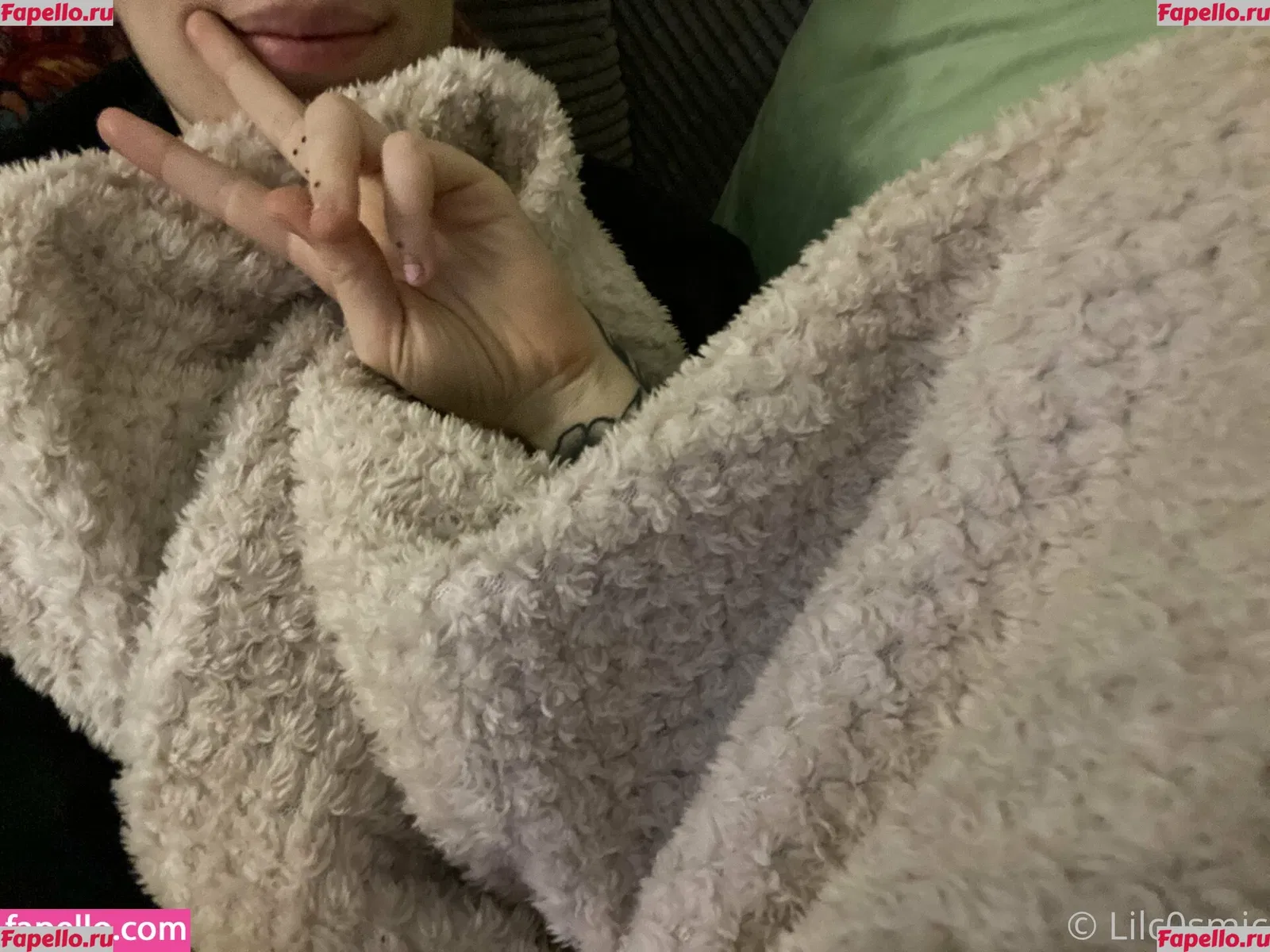 LilC0smic Onlyfans Photo Gallery 