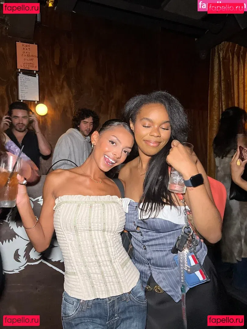 Official.Anaiis Onlyfans Photo Gallery 