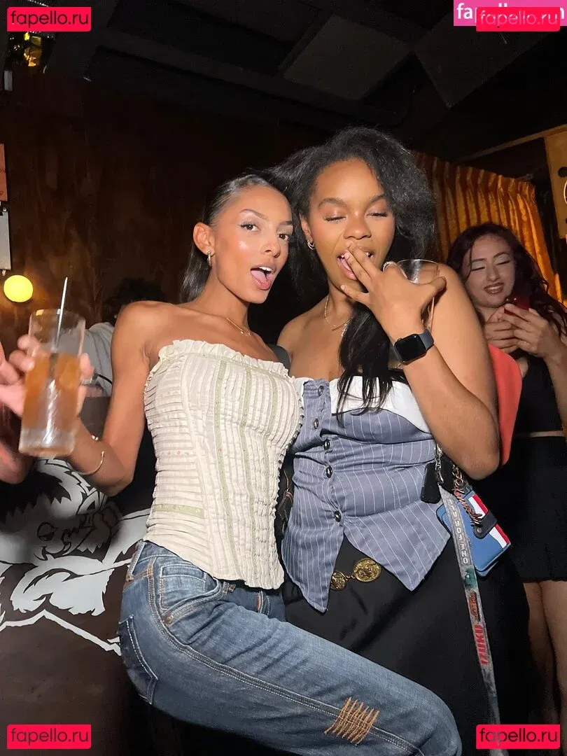 Official.Anaiis Onlyfans Photo Gallery 