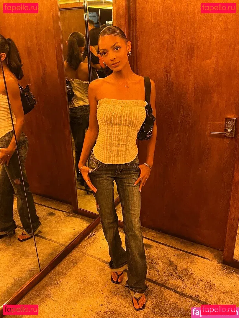 Official.Anaiis Onlyfans Photo Gallery 