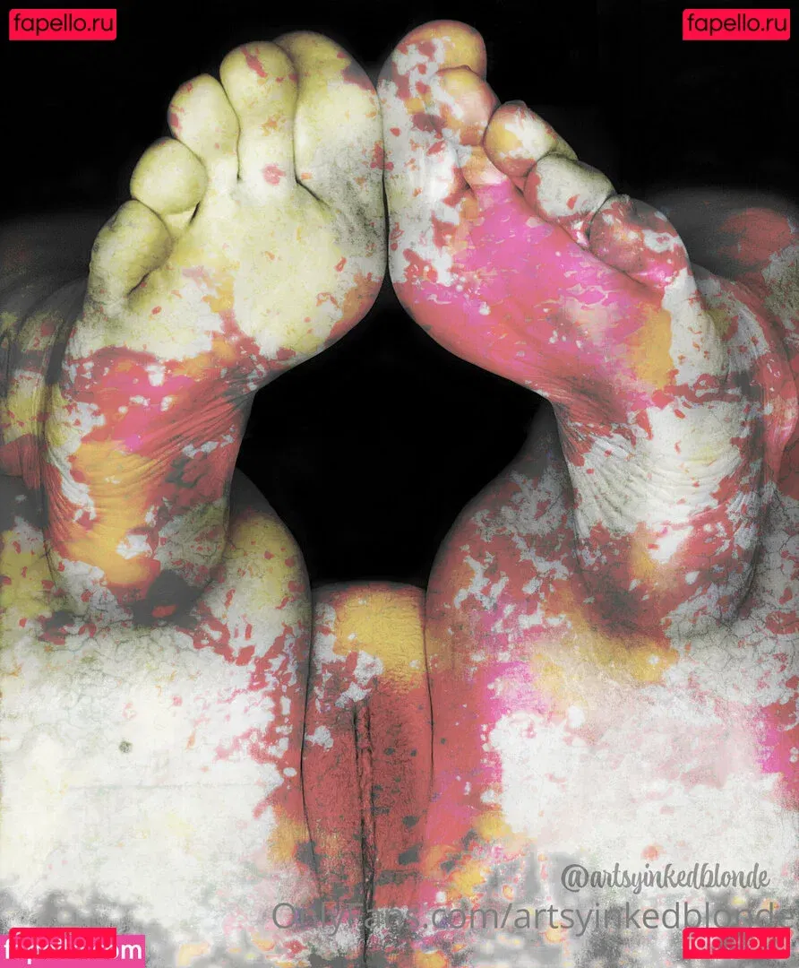 artsyinkedblonde Onlyfans Photo Gallery 