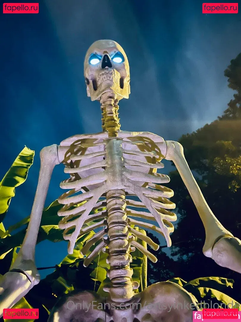 artsyinkedblonde Onlyfans Photo Gallery 