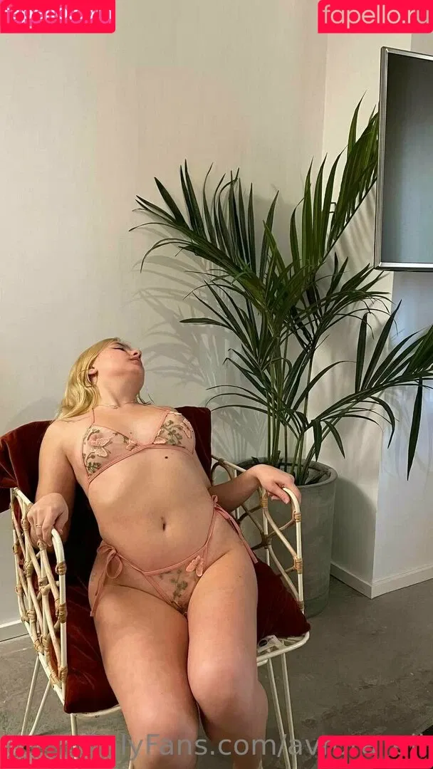 avrora_blue Onlyfans Photo Gallery 