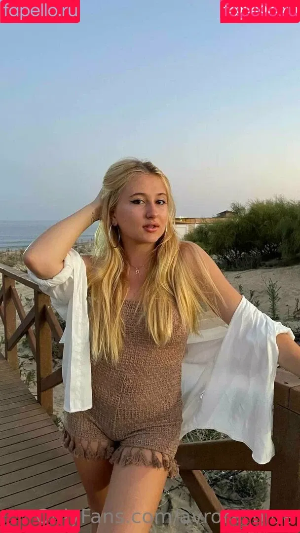 avrora_blue Onlyfans Photo Gallery 