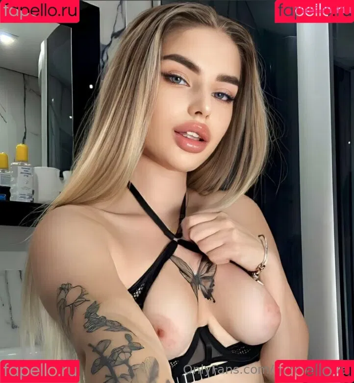 avrora_blue Onlyfans Photo Gallery 