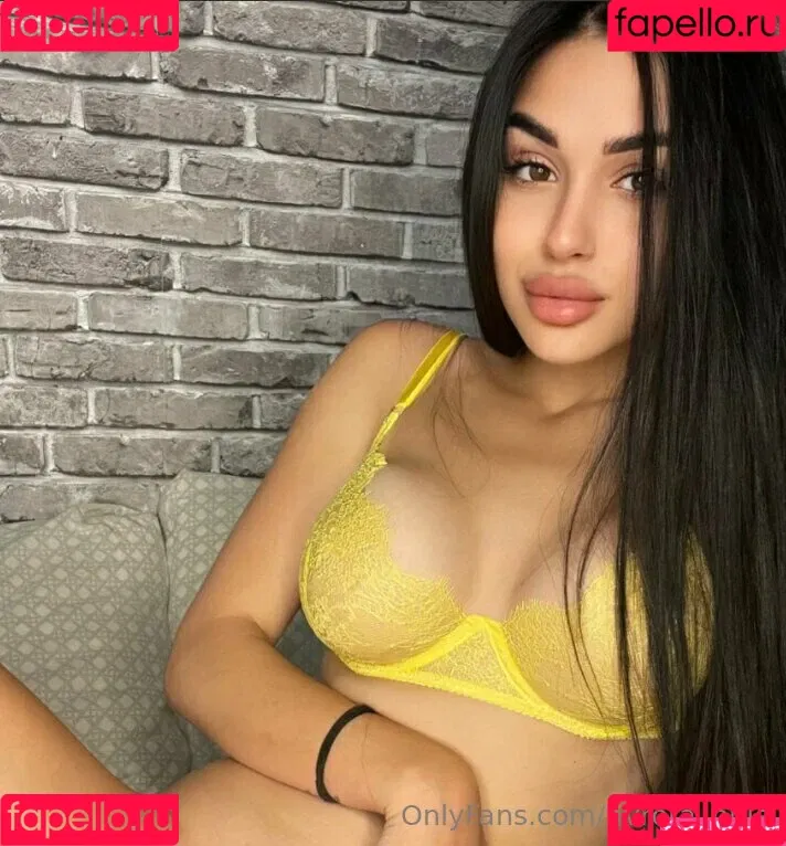 avrora_blue Onlyfans Photo Gallery 