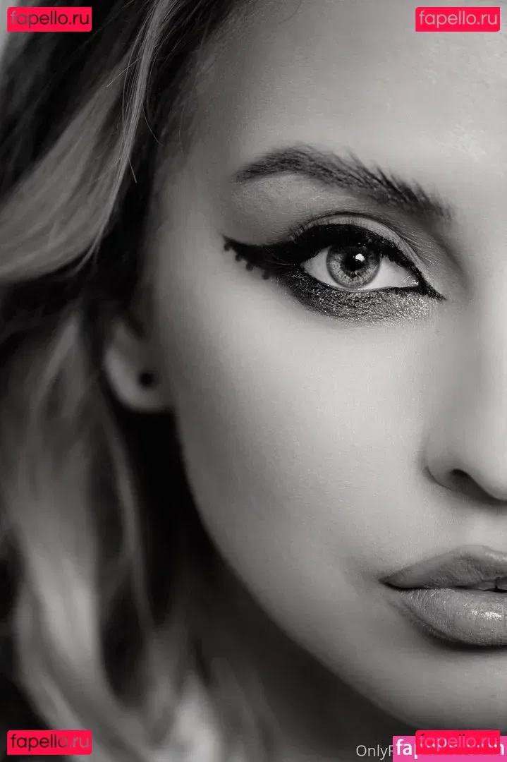 JoyLynn.G Onlyfans Photo Gallery 