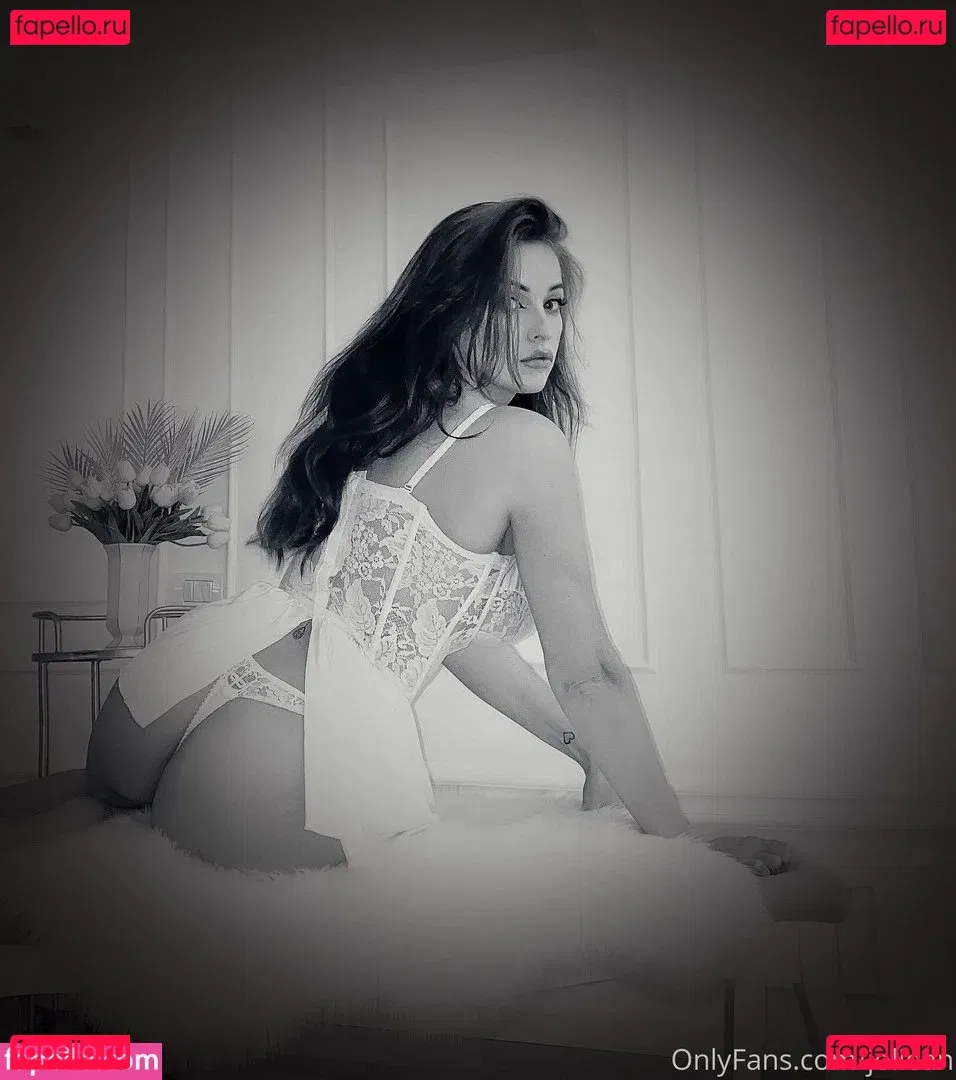 JoyLynn.G Onlyfans Photo Gallery 