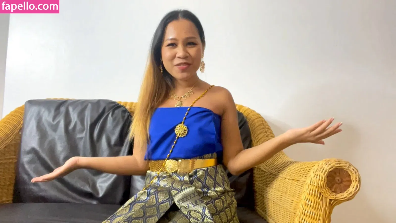 foreignaffairsxxx Onlyfans Photo Gallery 