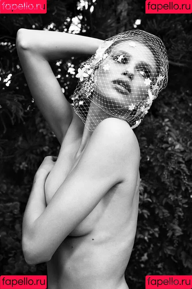 Nibar Madar Onlyfans Photo Gallery 