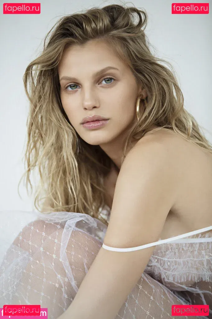 Nibar Madar Onlyfans Photo Gallery 