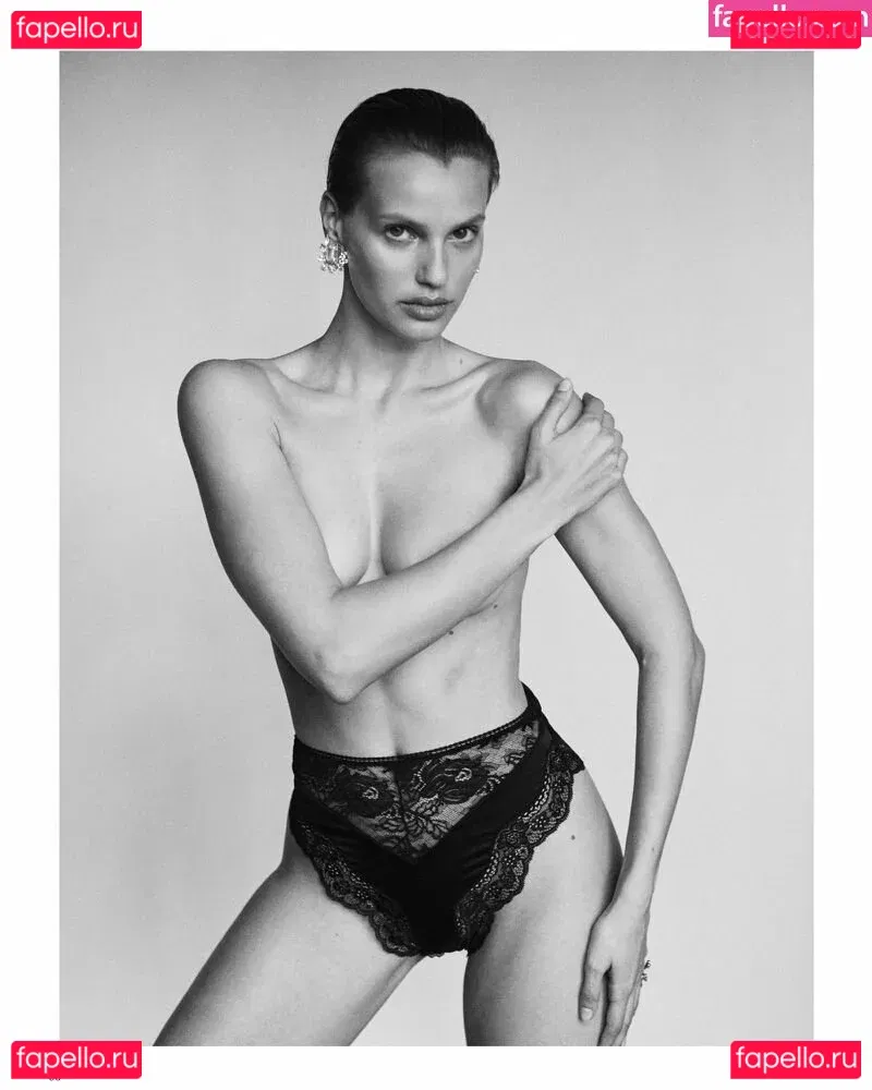 Nibar Madar Onlyfans Photo Gallery 