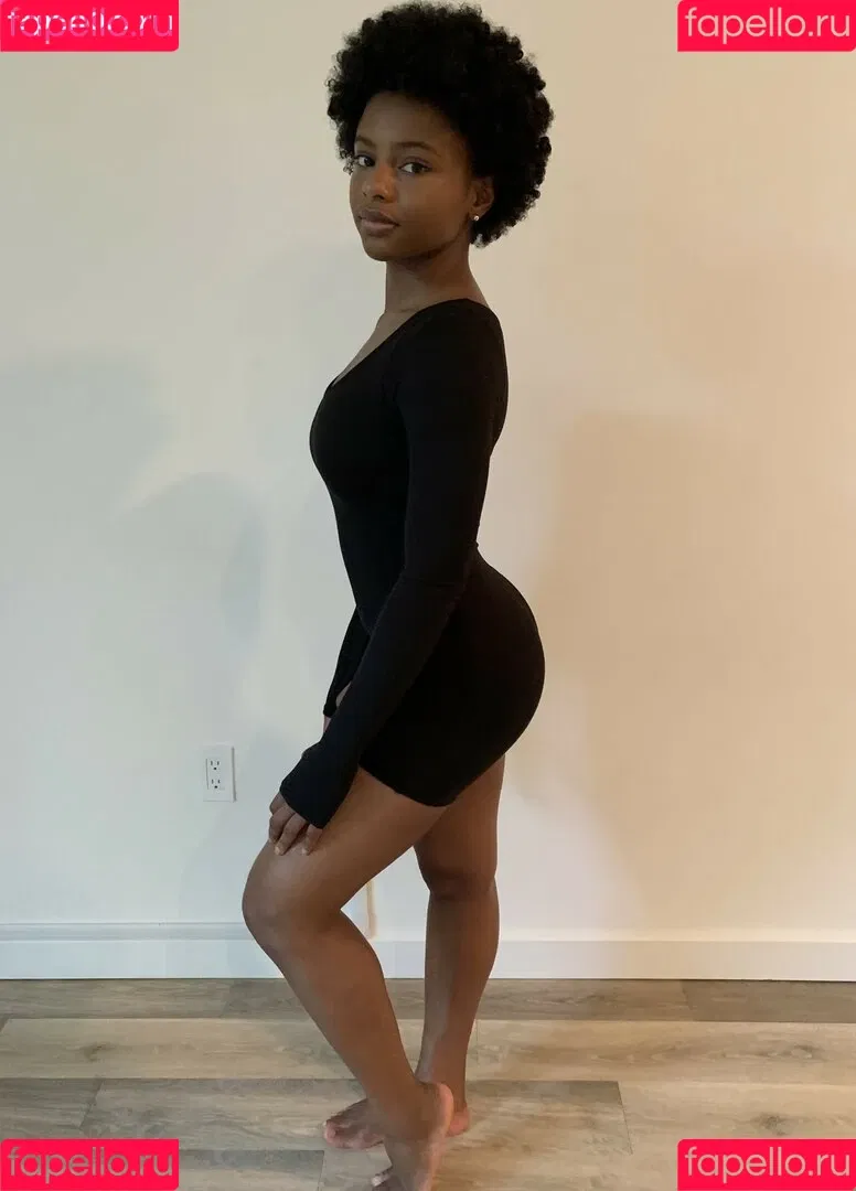 Saffronnn Onlyfans Photo Gallery 