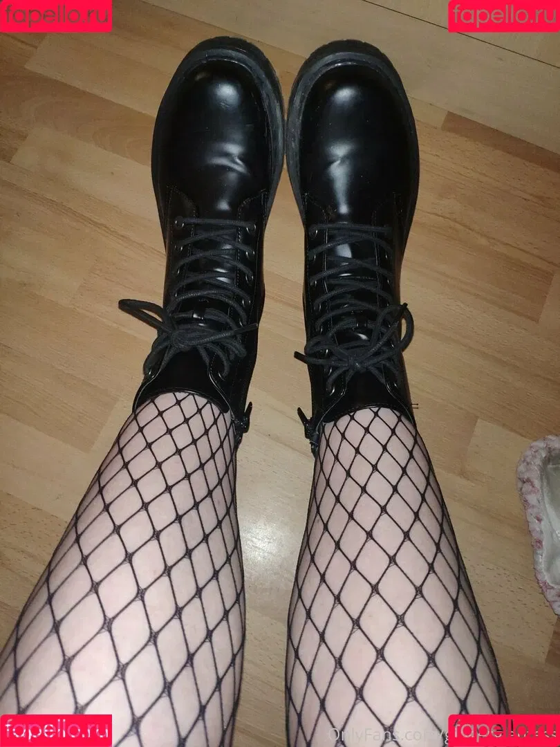 gingergiantess Onlyfans Photo Gallery 