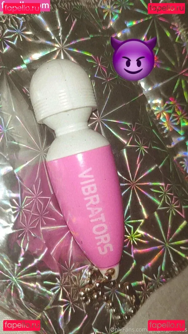 gingergiantess Onlyfans Photo Gallery 