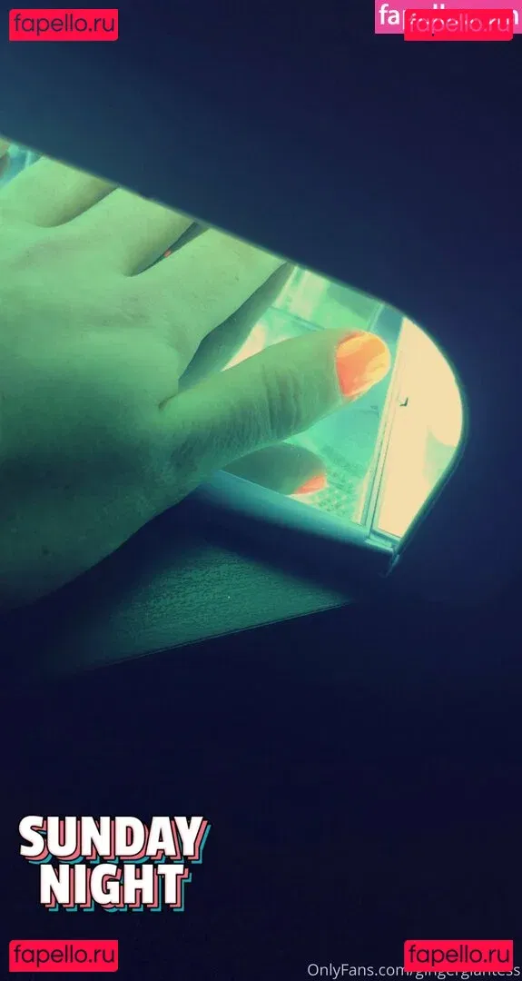 gingergiantess Onlyfans Photo Gallery 