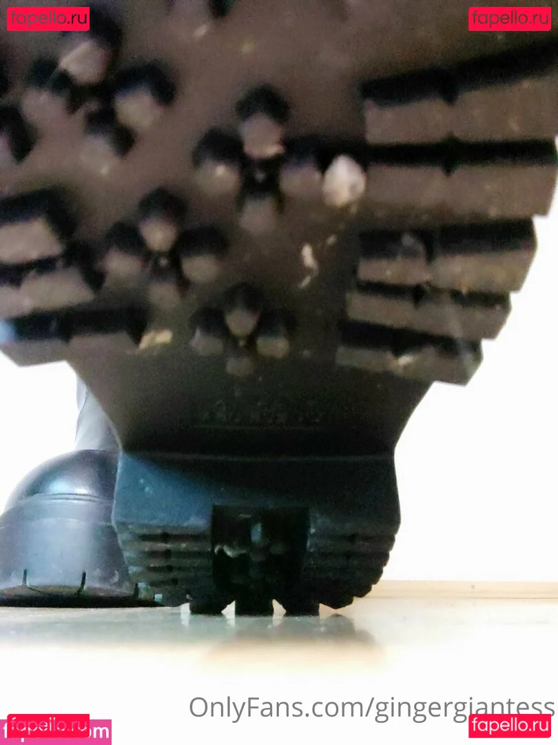 gingergiantess Onlyfans Photo Gallery 