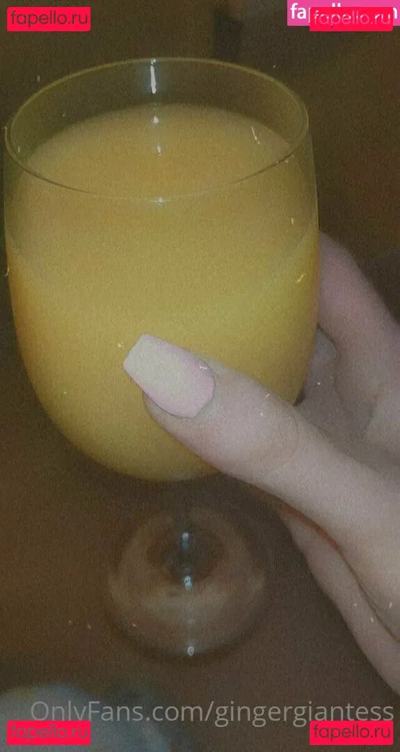 gingergiantess Onlyfans Photo Gallery 