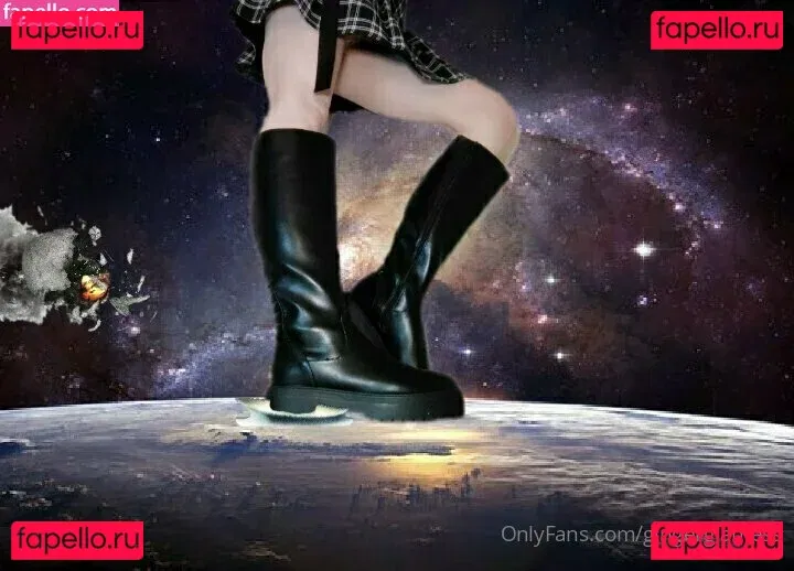 gingergiantess Onlyfans Photo Gallery 