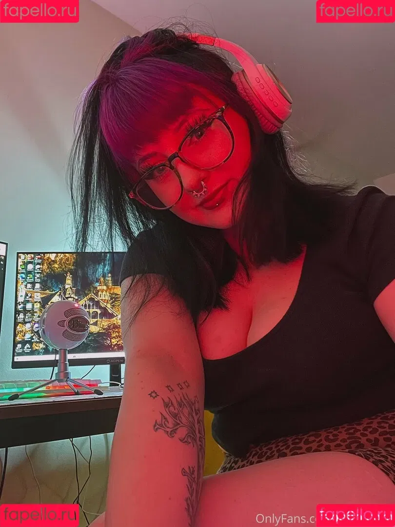 ladyhaleth Onlyfans Photo Gallery 