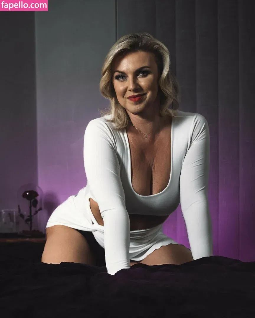 jen_k Onlyfans Photo Gallery 