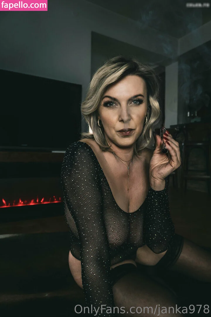 jen_k Onlyfans Photo Gallery 