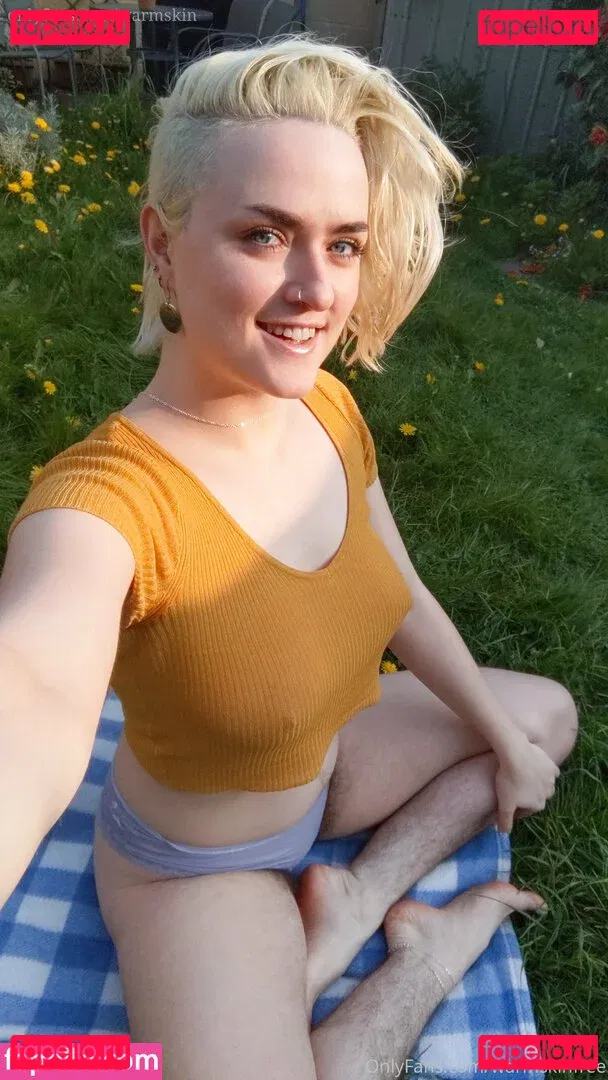 warmskinfree Onlyfans Photo Gallery 