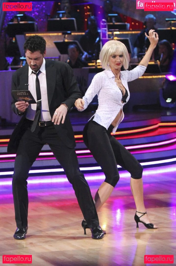 Erin Andrews Onlyfans Photo Gallery 