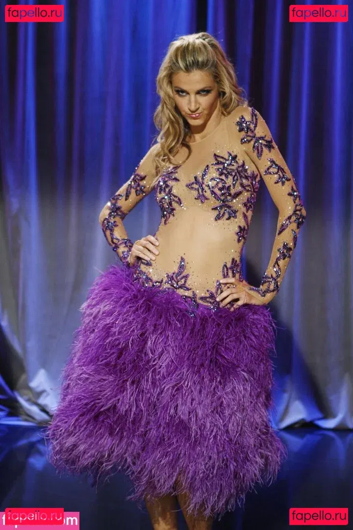 Erin Andrews Onlyfans Photo Gallery 