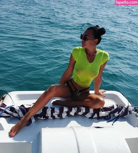 Thibisova Onlyfans Photo Gallery 