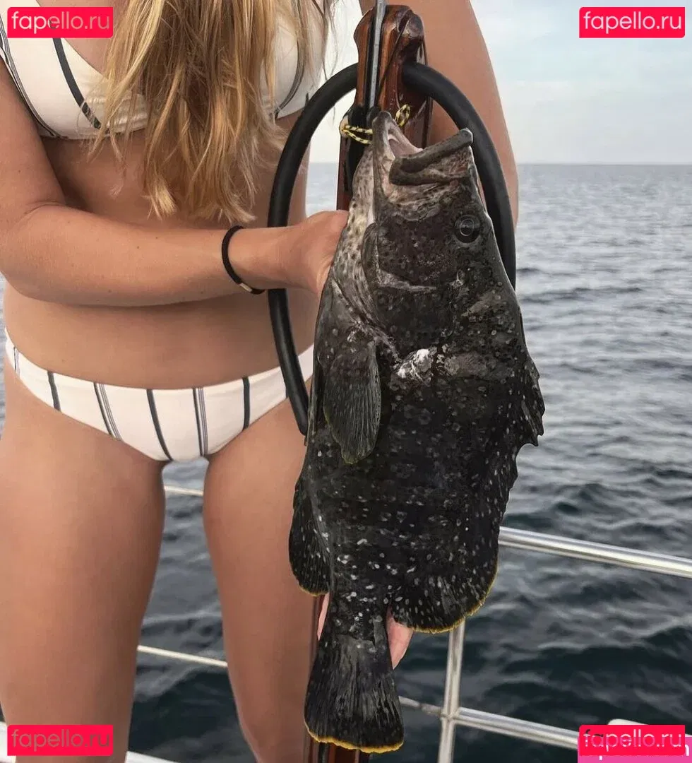 Kelly Young Onlyfans Photo Gallery 