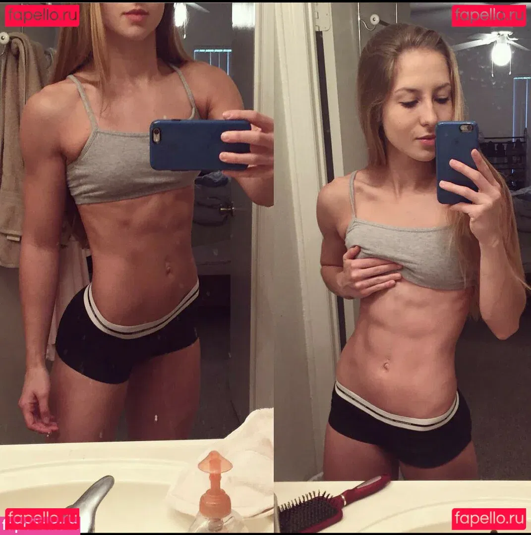 Kelly Young Onlyfans Photo Gallery 