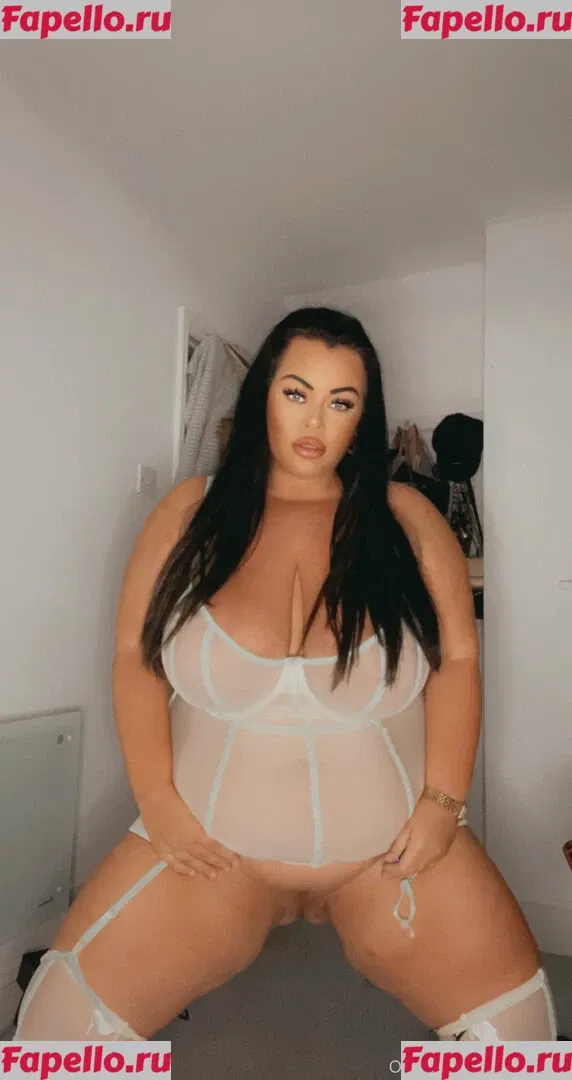 curvykb Onlyfans Photo Gallery 